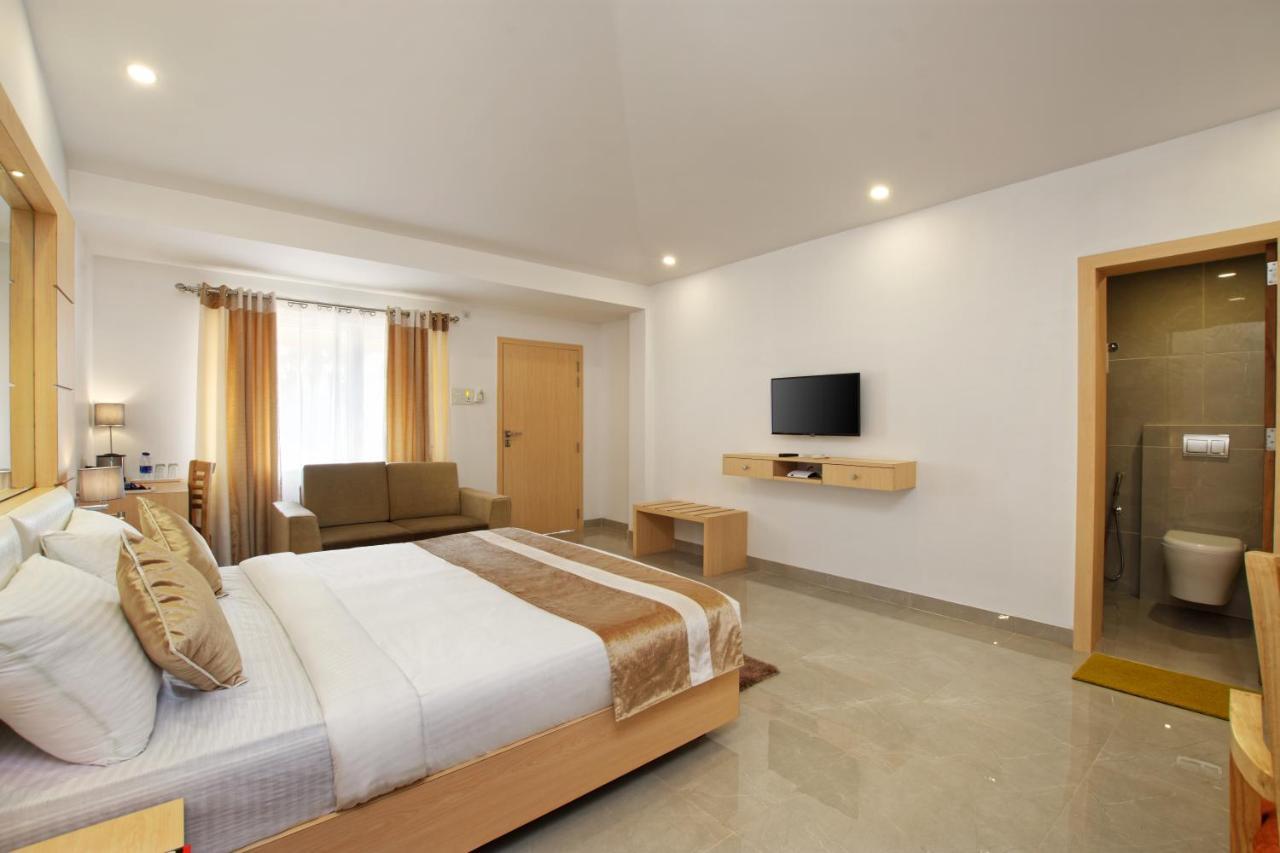 Deluxe King Room