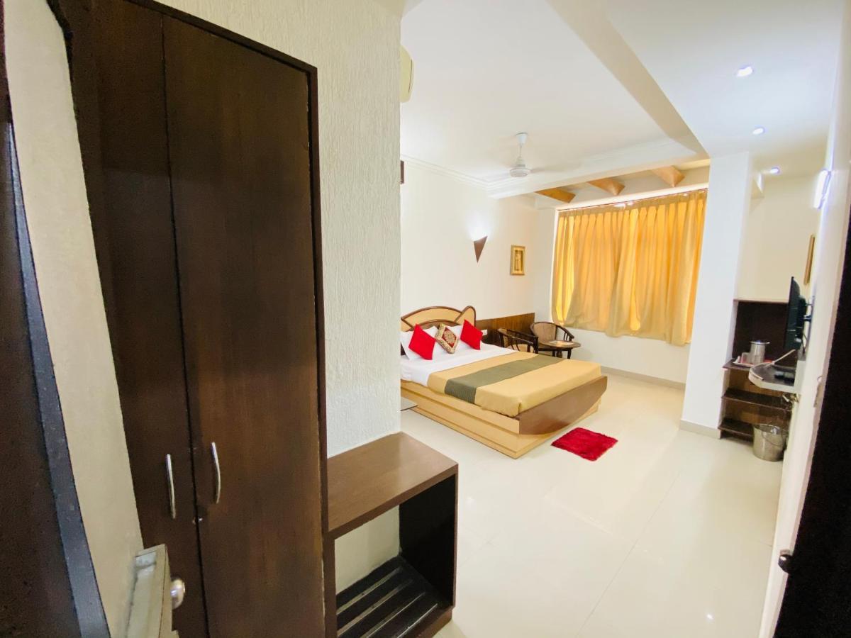 Superior Deluxe Double or Twin Room