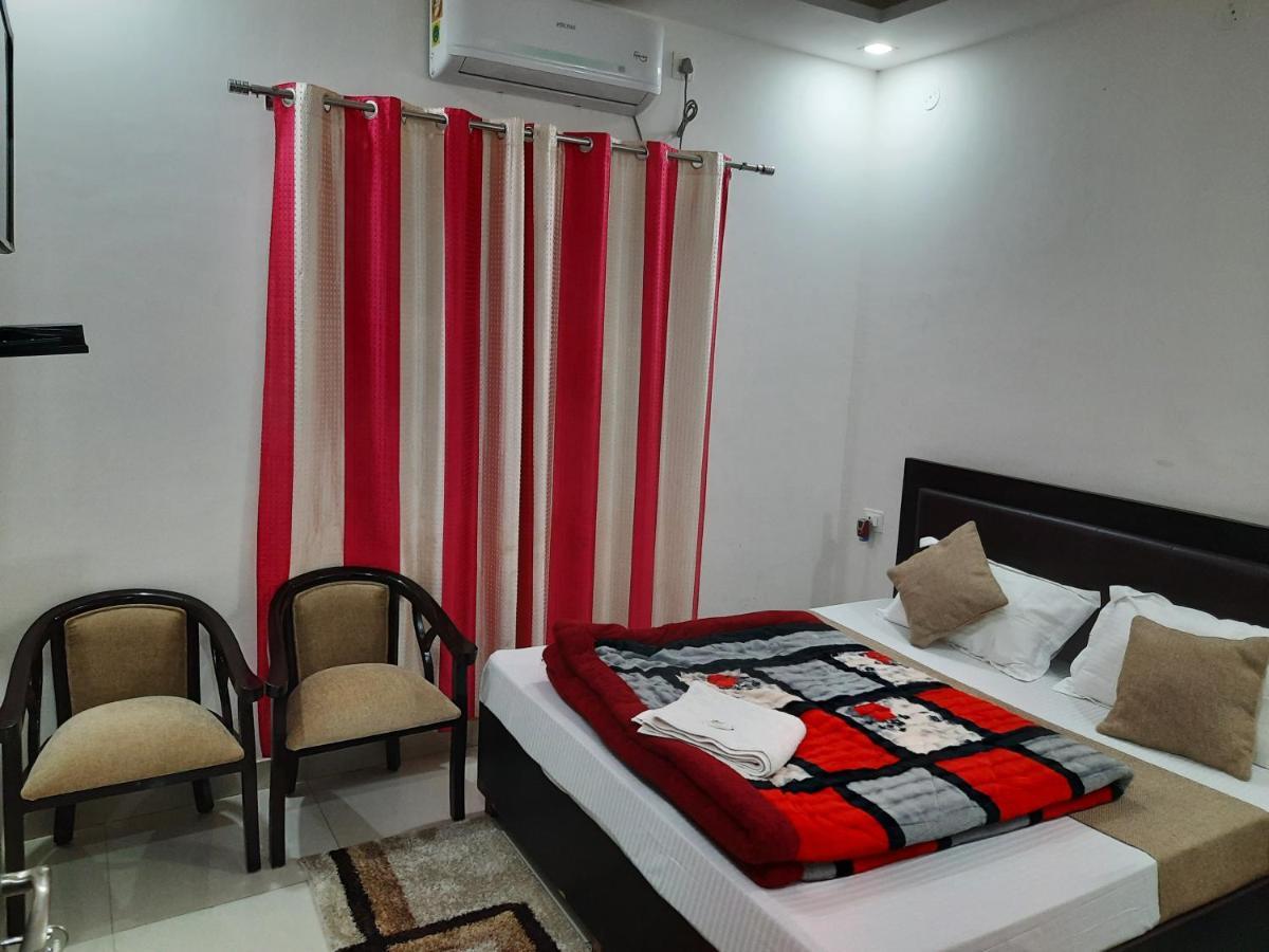 Deluxe Room,1075719400:JPEG