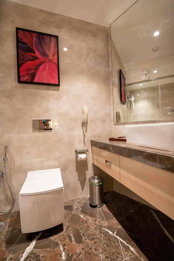 Junior Suite With Bathtub,1082884132:JPEG