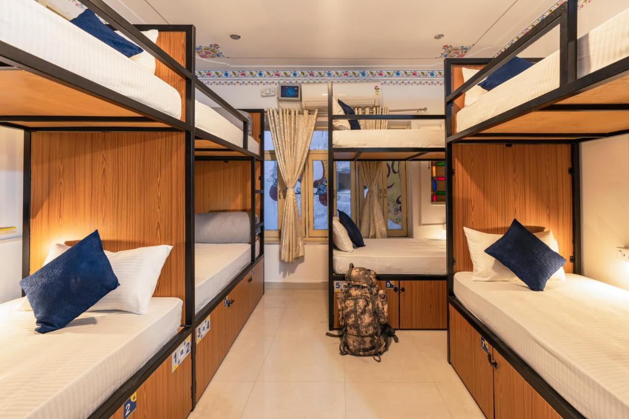 Bed 8-Bed Mixed Dormitory Room
