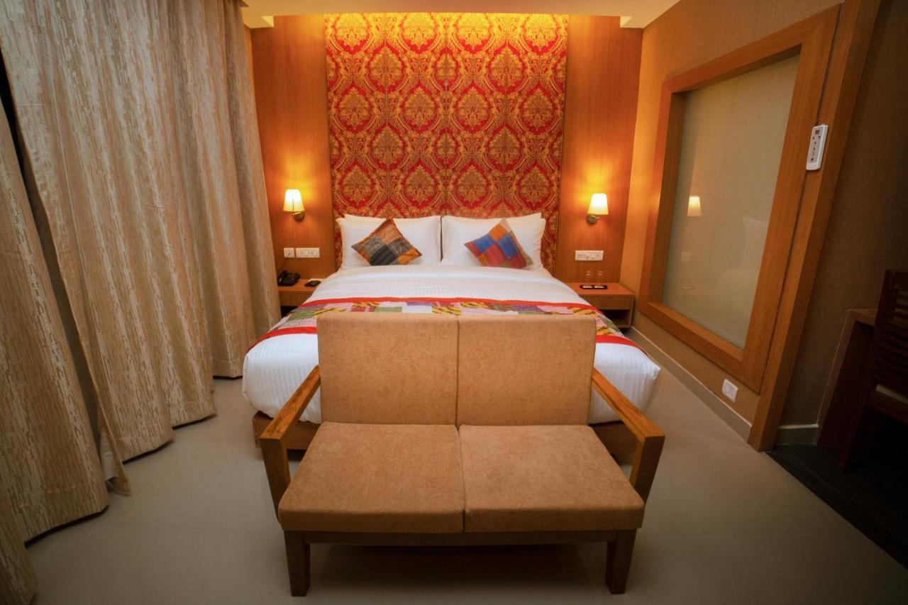 Cabana Premium Private Sit-out Direct Swimming Pool Access on Laundry Services | on Full Body Spa Massage