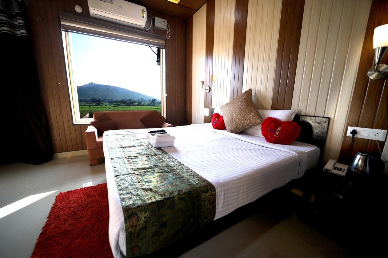 Double Room Mountain View