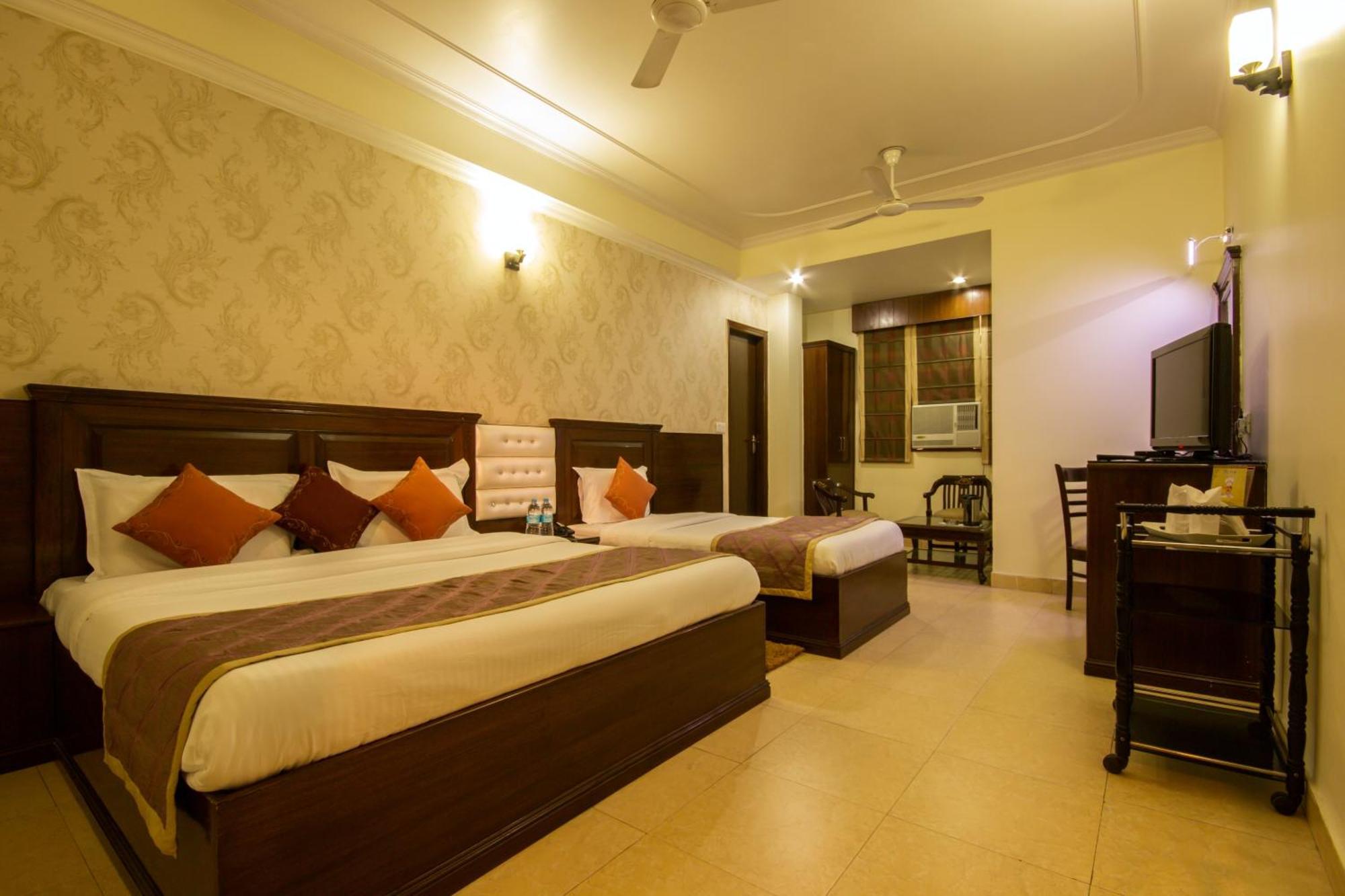 Deluxe Triple Room