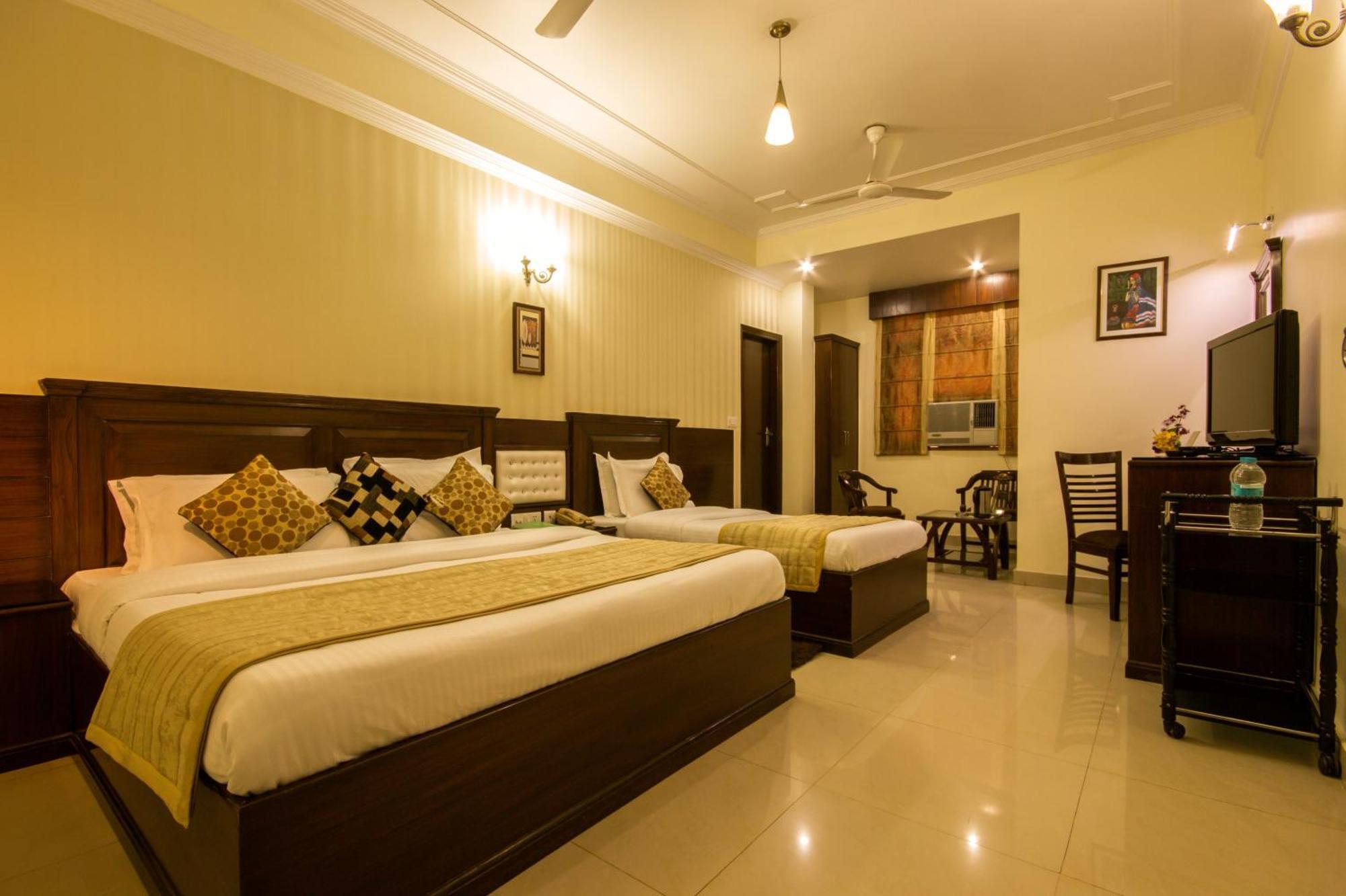 Deluxe Triple Room