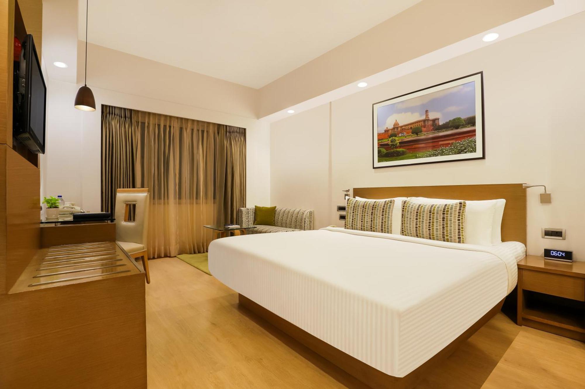 Superior King Room (25% off on Two-way Airport Transfer)