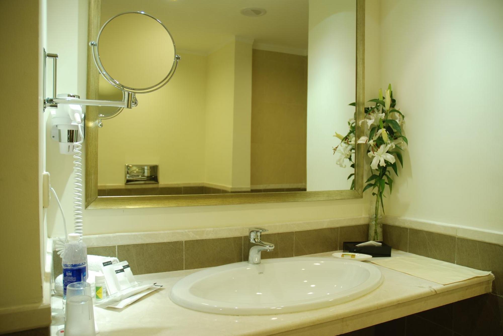 Lalit Garden view King Bed Complimentary Welcome Drink on arrival on session of couple's Spa on session of couple's Spa on Food & Beverage services on Laundry service upto 20 clothing item