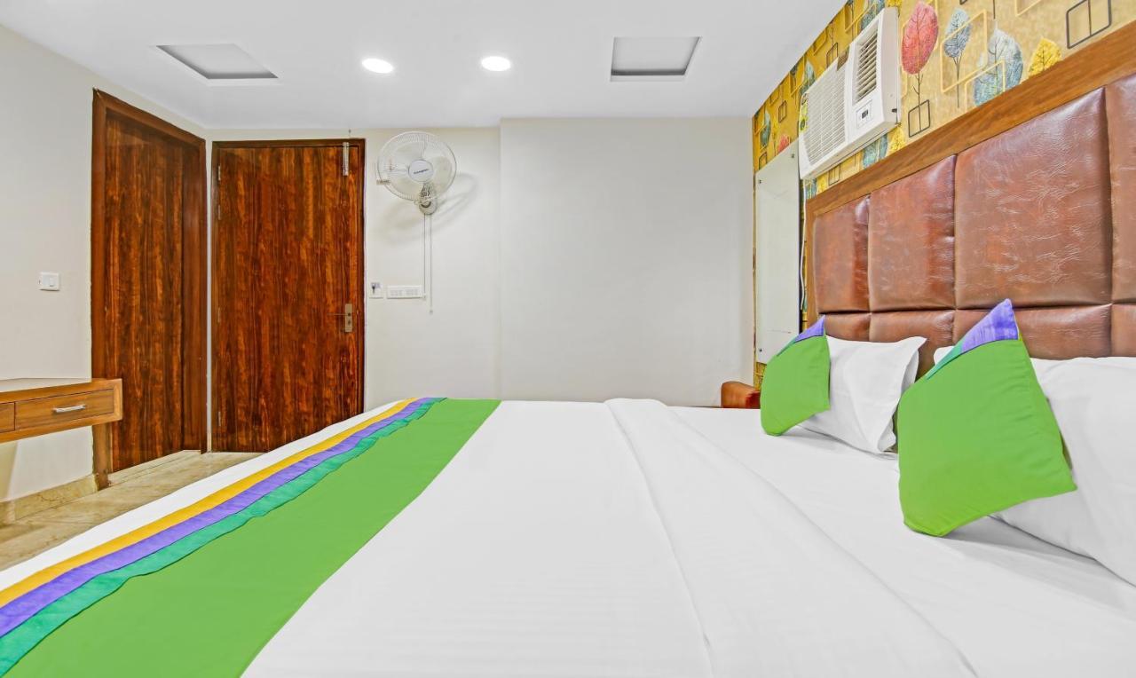 Standard Room,1236601915:JPEG