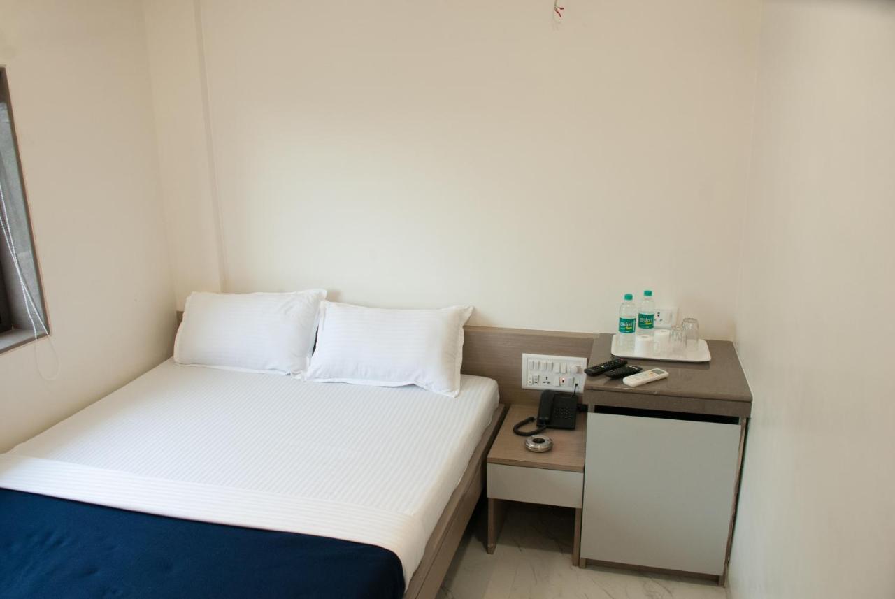 Deluxe Double Room,1249773550:JPEG