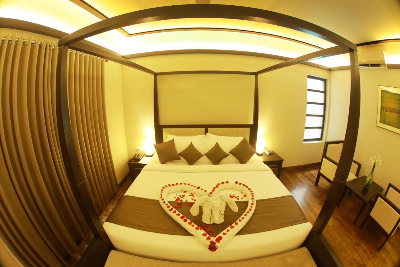 Private Pool Villa Complimentary Pedal Boat & Zip Lining