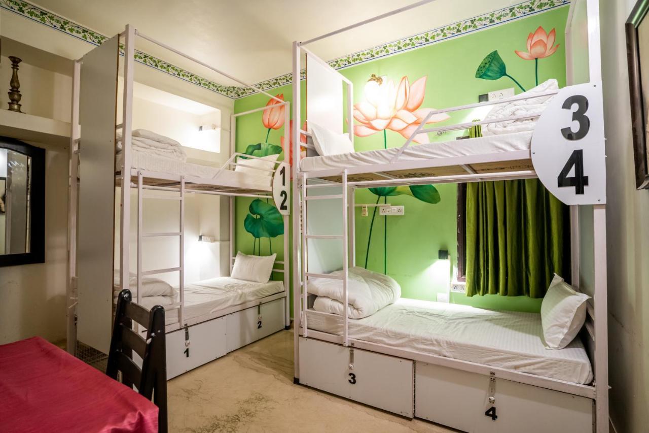 Bed 4-Bed Mixed Dormitory Room