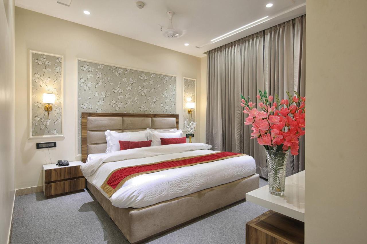 Presidential Suite,1304435938:JPEG