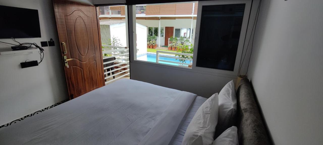 Deluxe Room Pool View