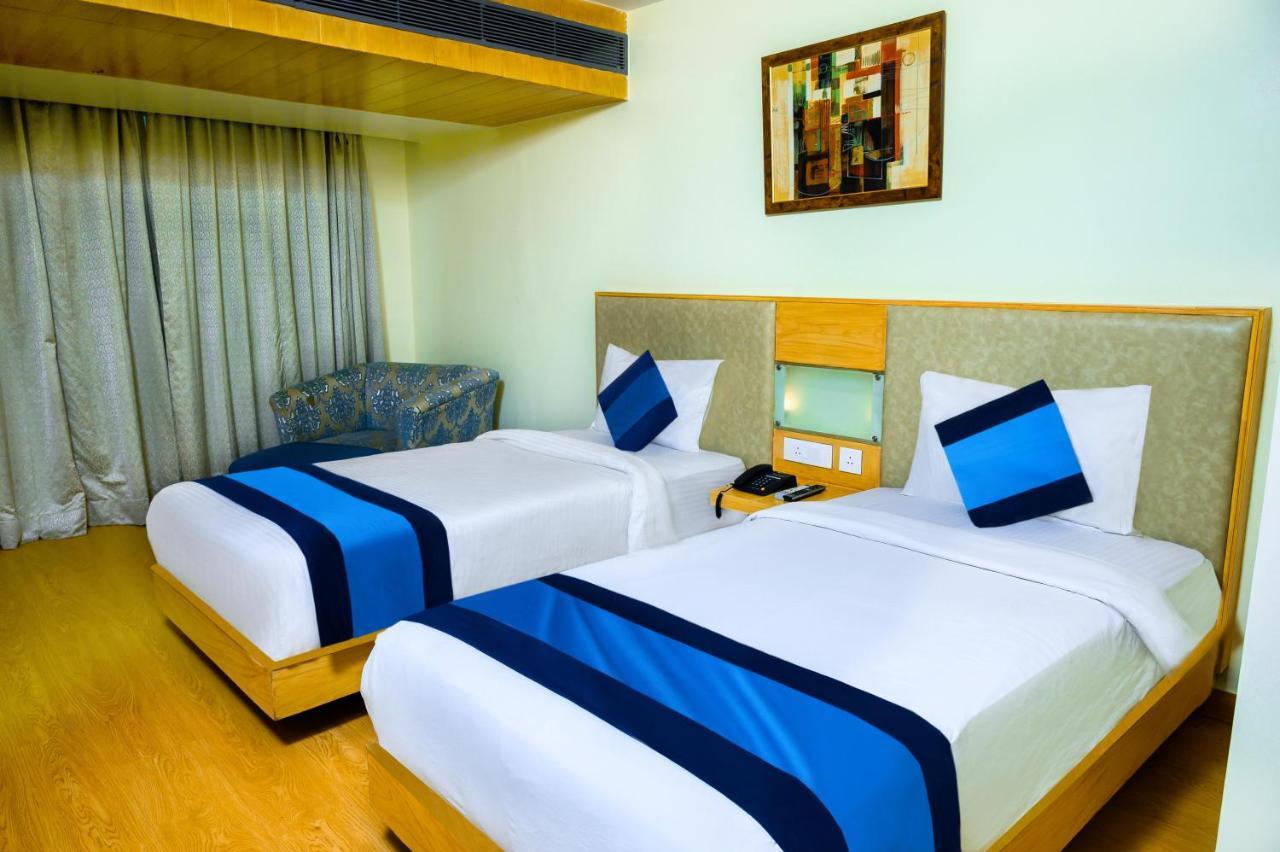 Queen Room with Two Queen Beds,1311311698:JPEG