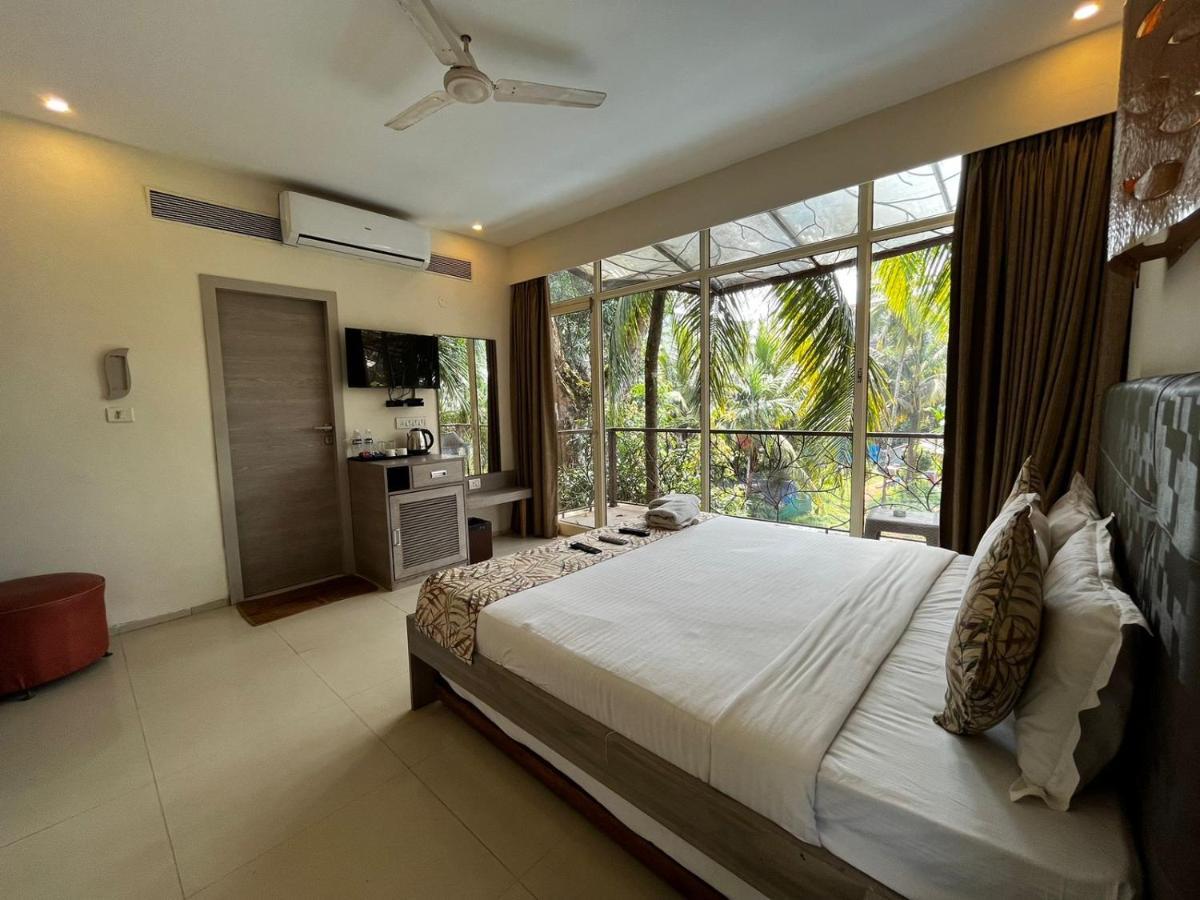 Deluxe Room,892576636:JPEG
