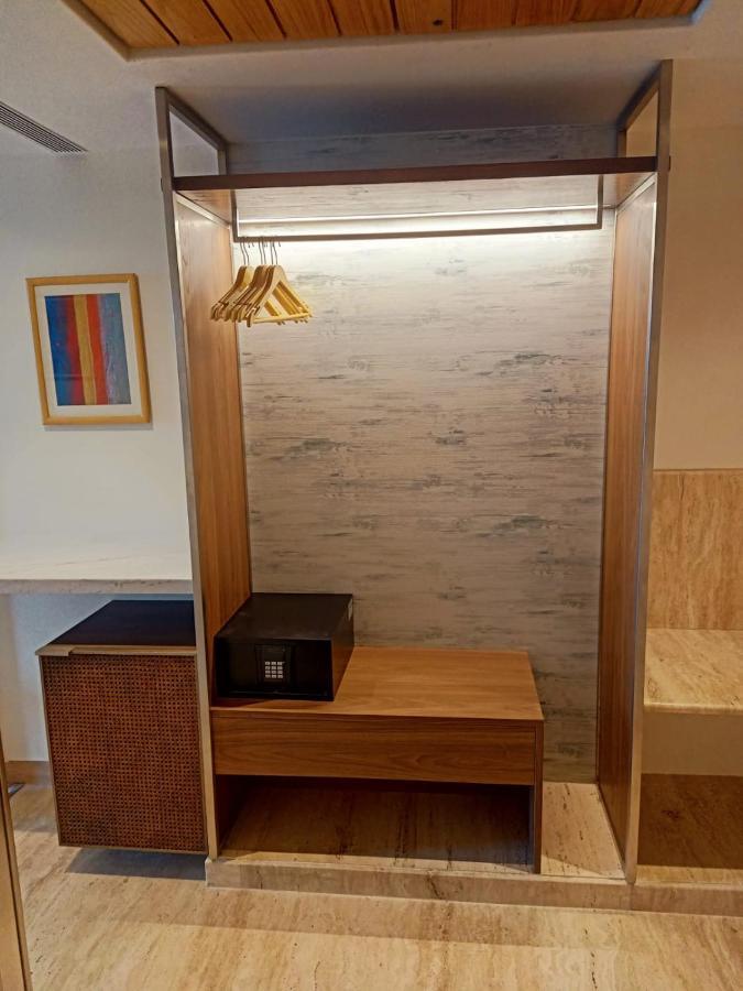 Executive Twin Room - 20% Discount on Restaurant Food Al-a-carte order