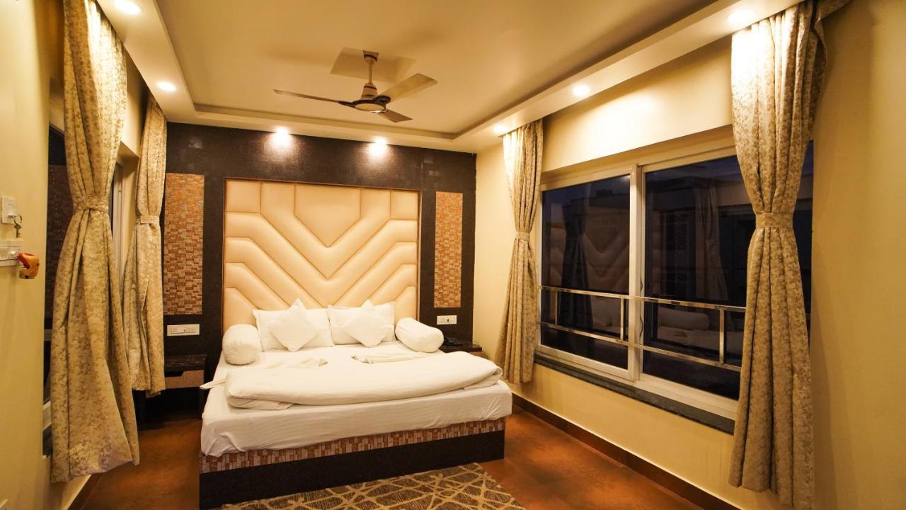 Deluxe Double Room Side Sea View