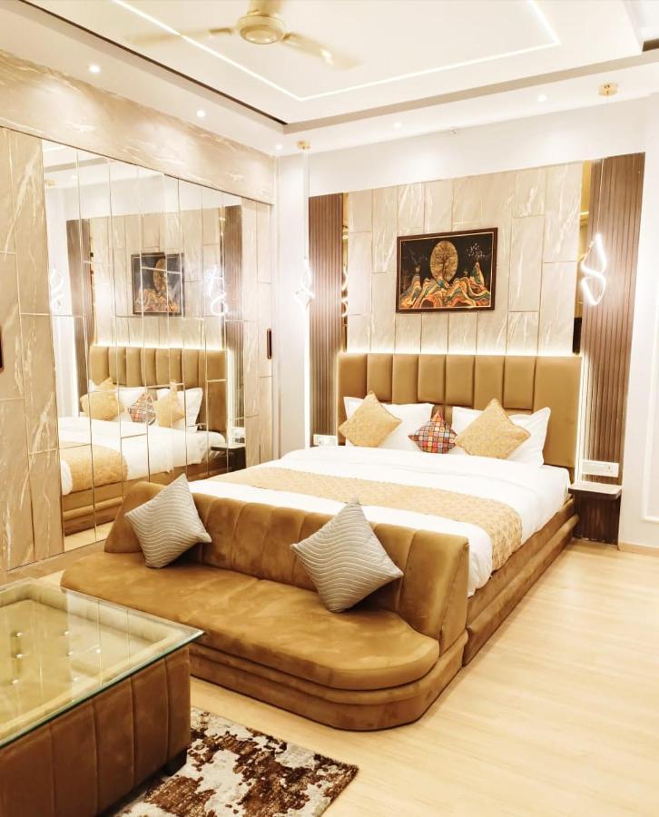 Deluxe King Suite