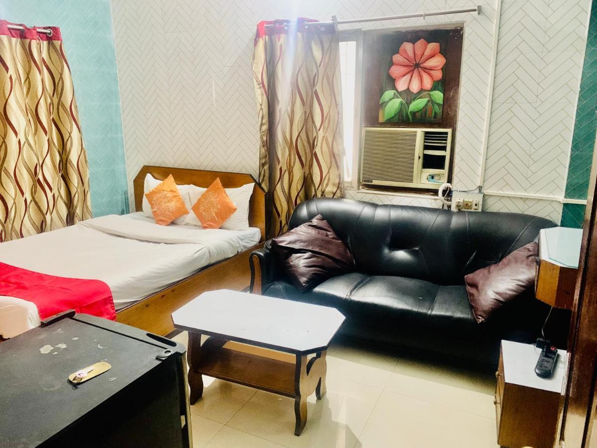 Deluxe Queen Suite