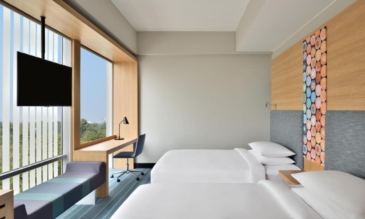 2 Twin/Single Beds, City View, Aloft Room:  20% discount on F&B and SPA,1421035755:JPEG