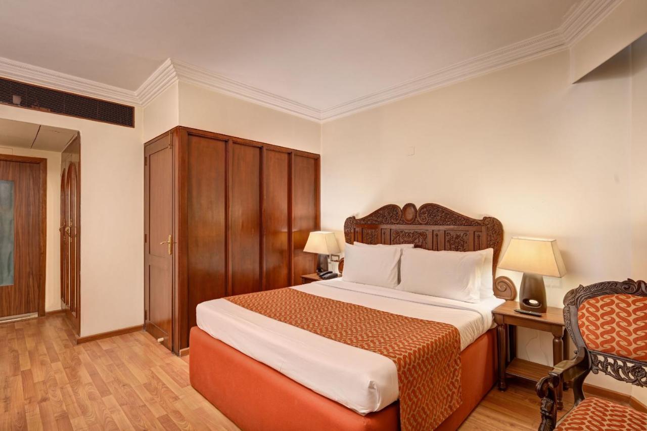 Superior King Suite