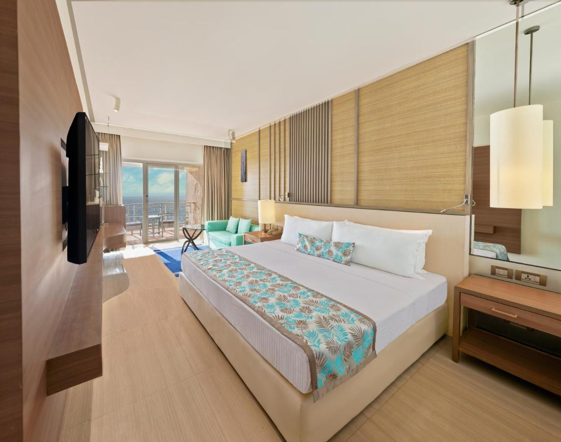 Premium Sea View Balcony Complimentary Hi-Tea on Food & Beverages,1558444438:JPEG