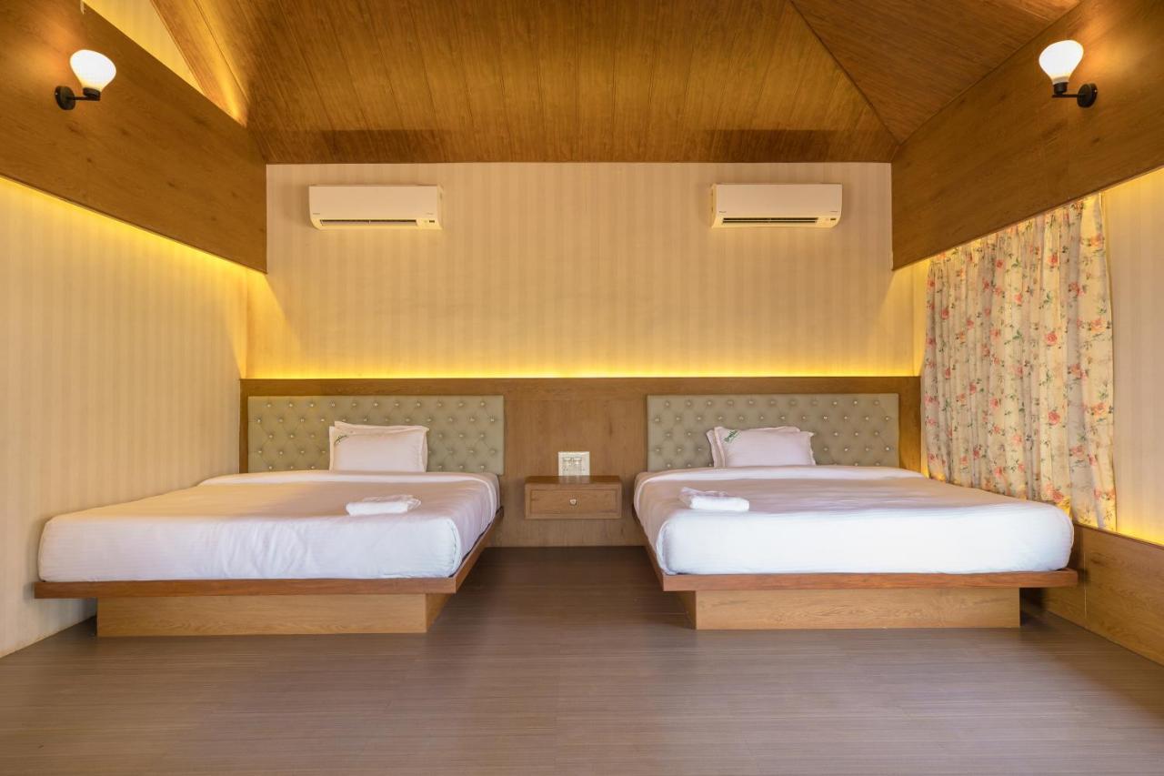 Jungle Suite Room,1424544258:JPEG