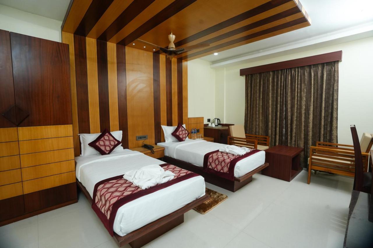 Deluxe Room,1586052634:JPEG