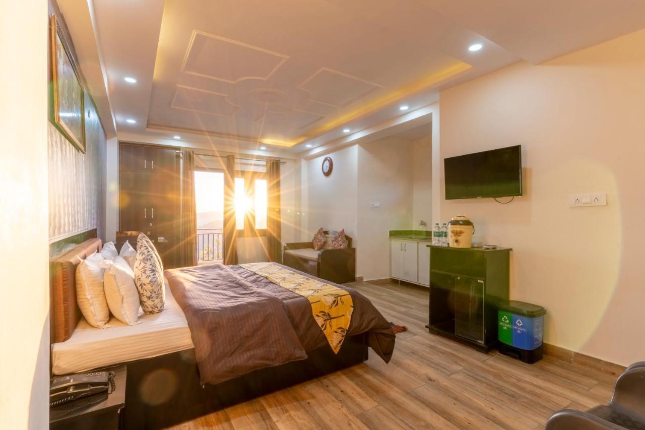 Deluxe Room,1469379986:JPEG