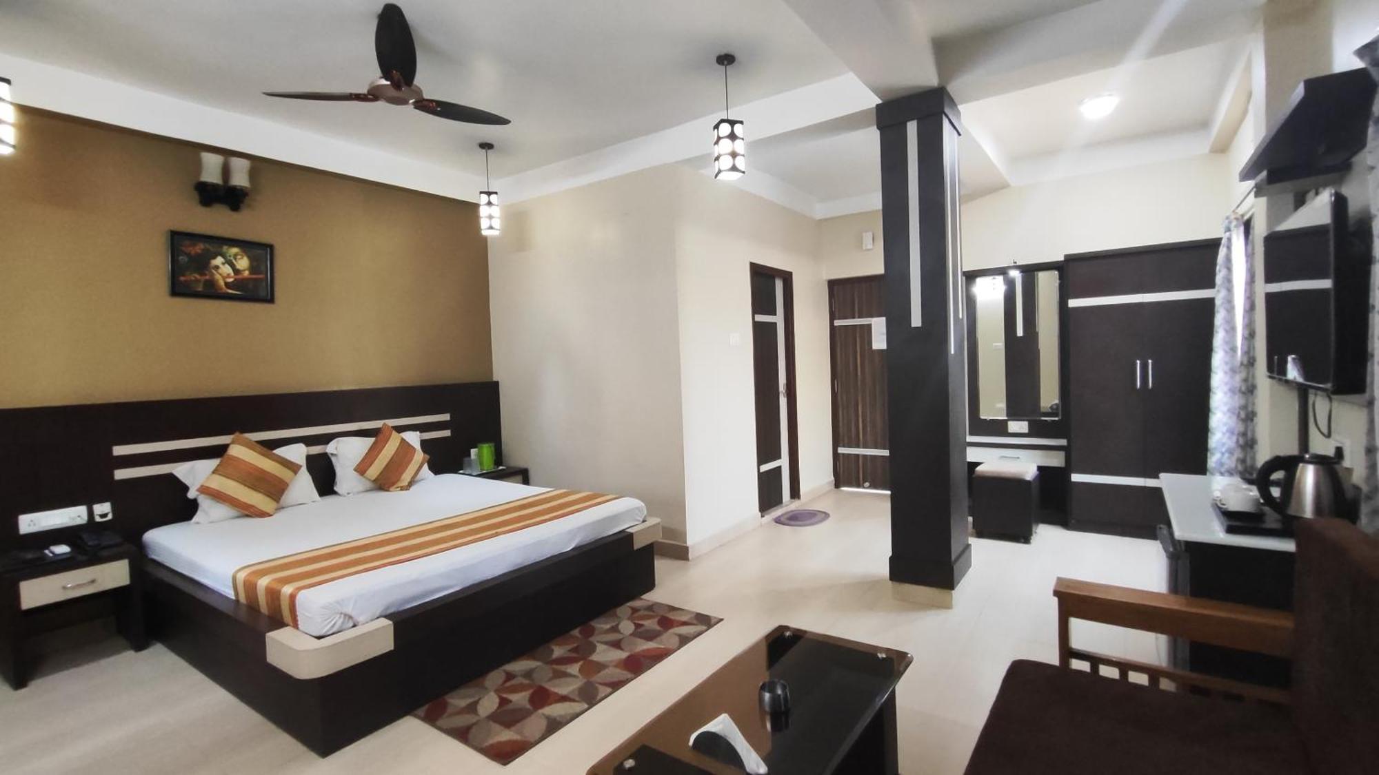 Superior King Room