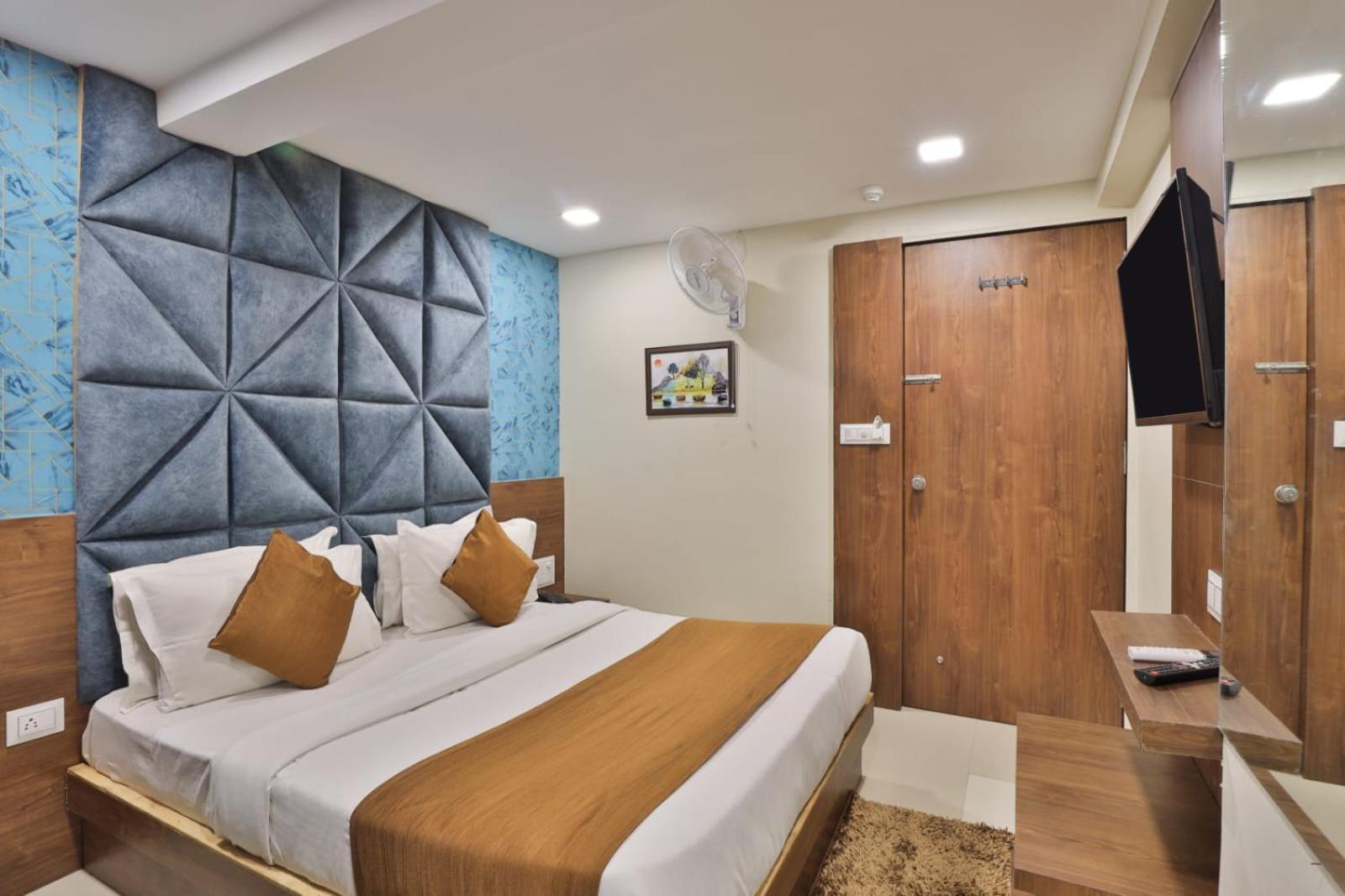 Double Room Private Bathroom