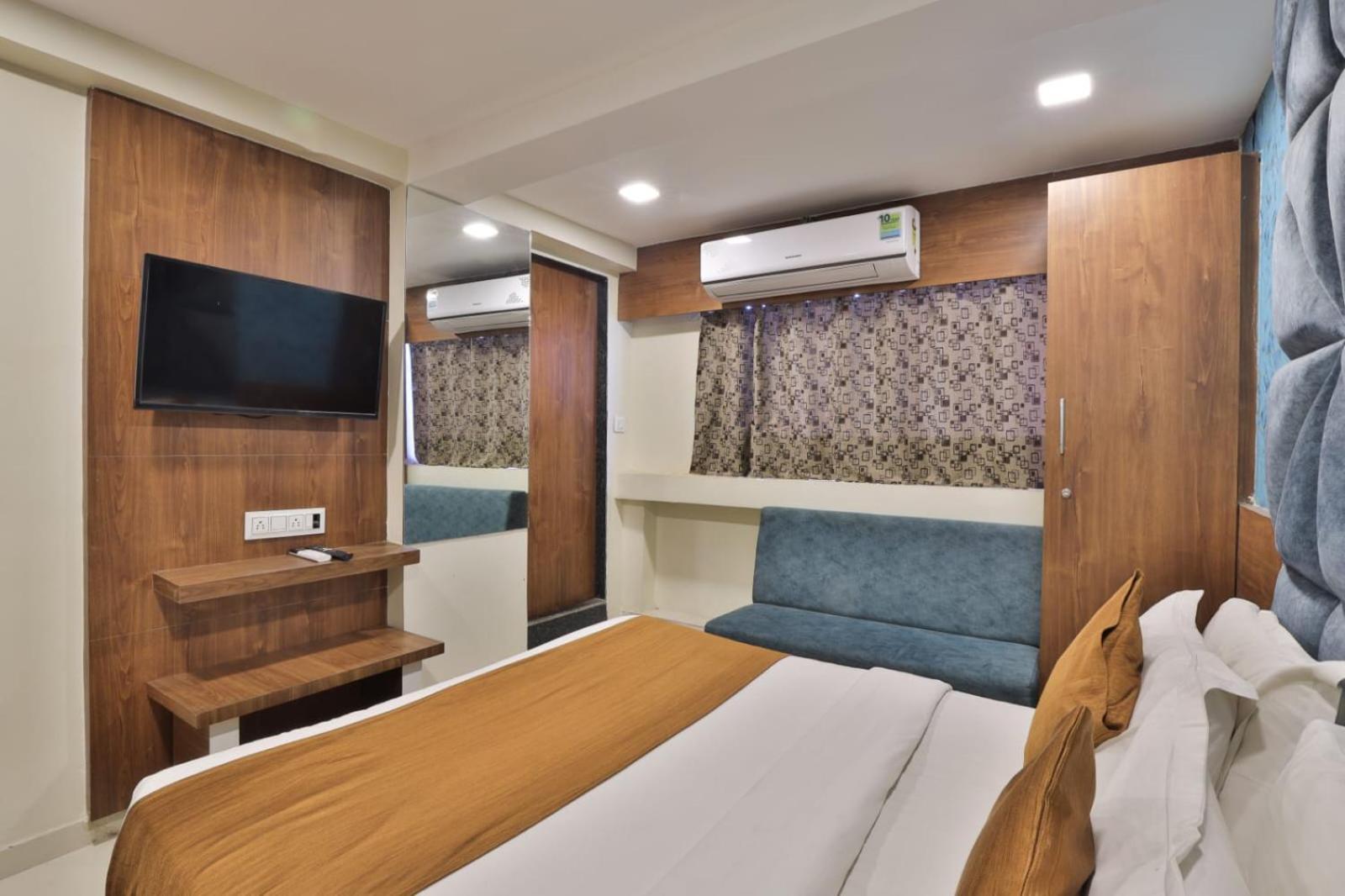 Double Room Private Bathroom