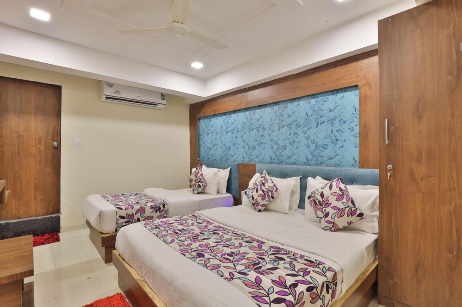 Double Room Private Bathroom