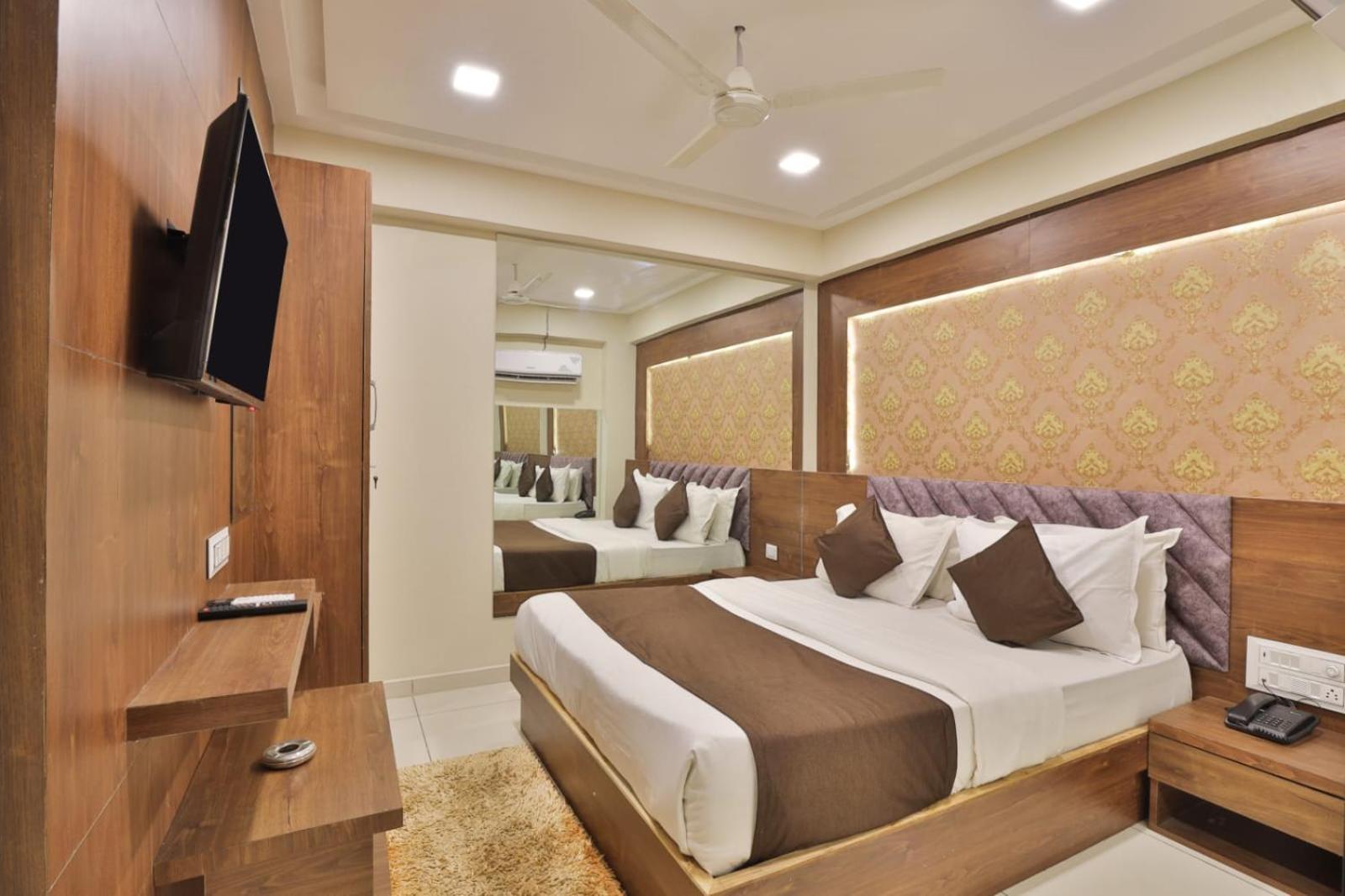 Double Room Private Bathroom