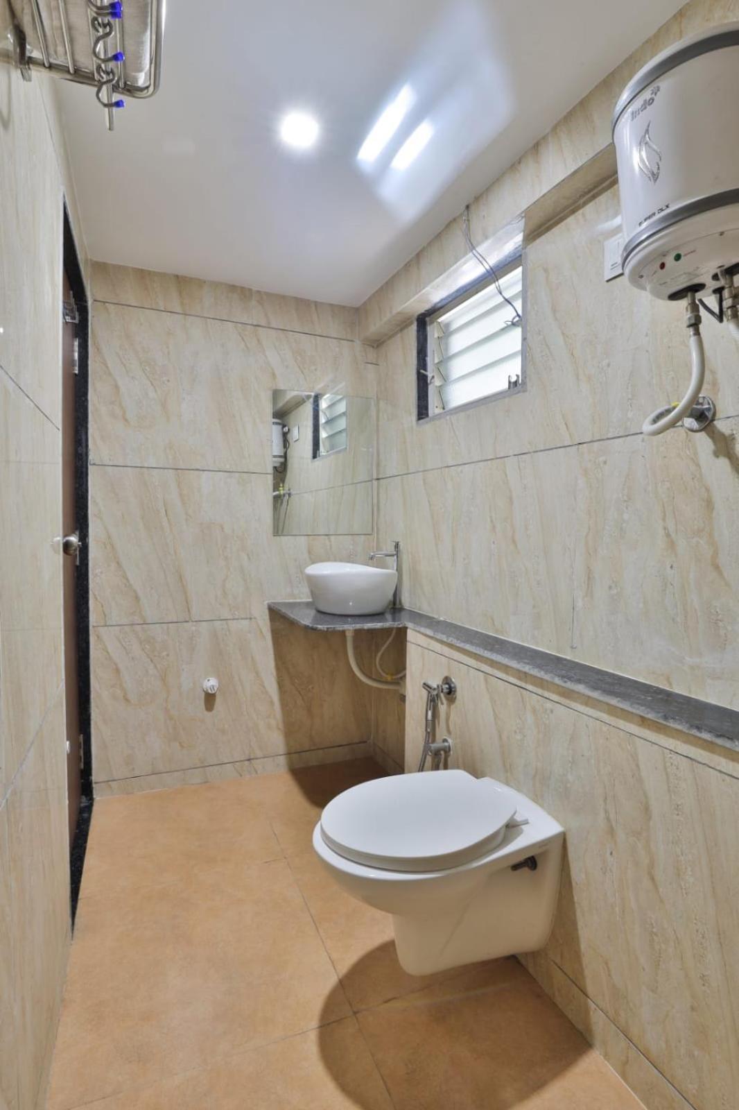 Double Room Private Bathroom