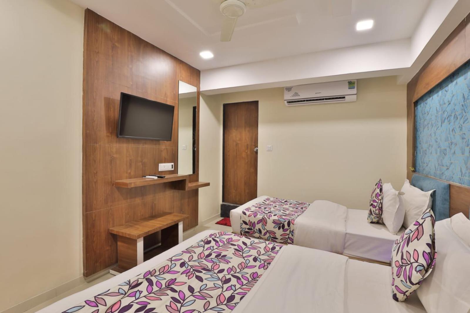 Double Room Private Bathroom