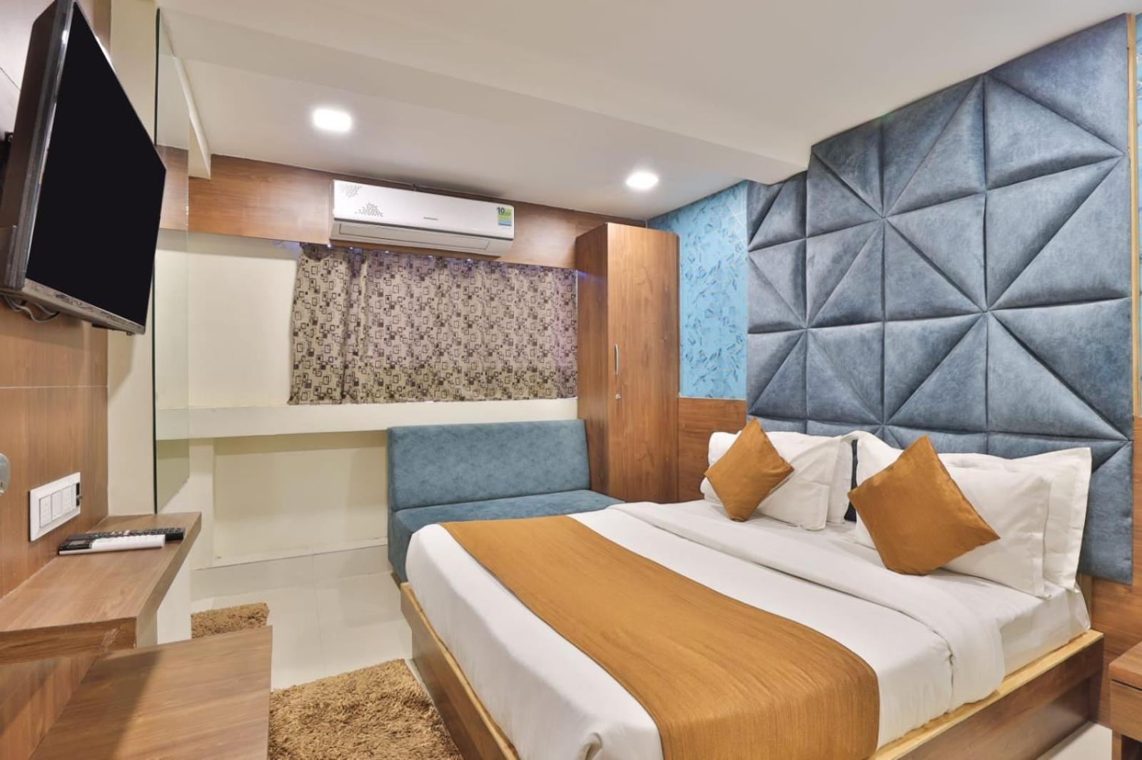Double Room Private Bathroom