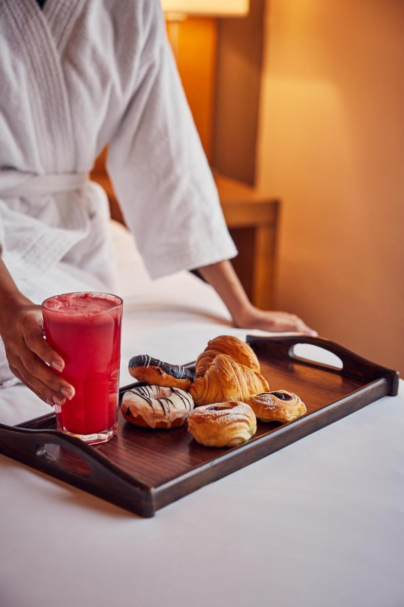 New Year Celebration with Breakfast, Gala Dinner with Imported Liquor, Live Band at the courtyard area,1536917833:JPEG