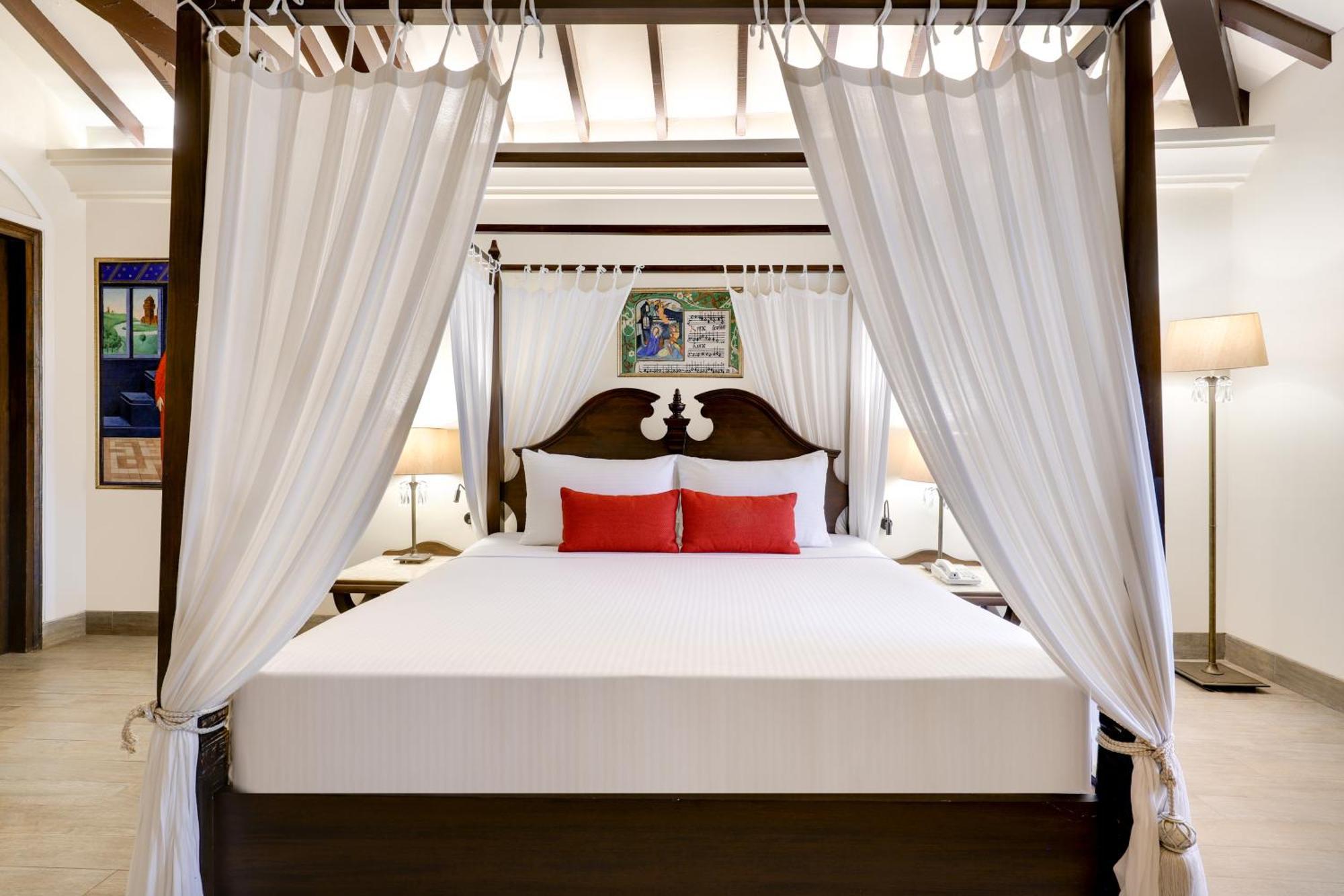 Suite Private Pool & Unlimited IMFL drinks 2 hours timing 1700 hrs – 1900 hrs the restaurant