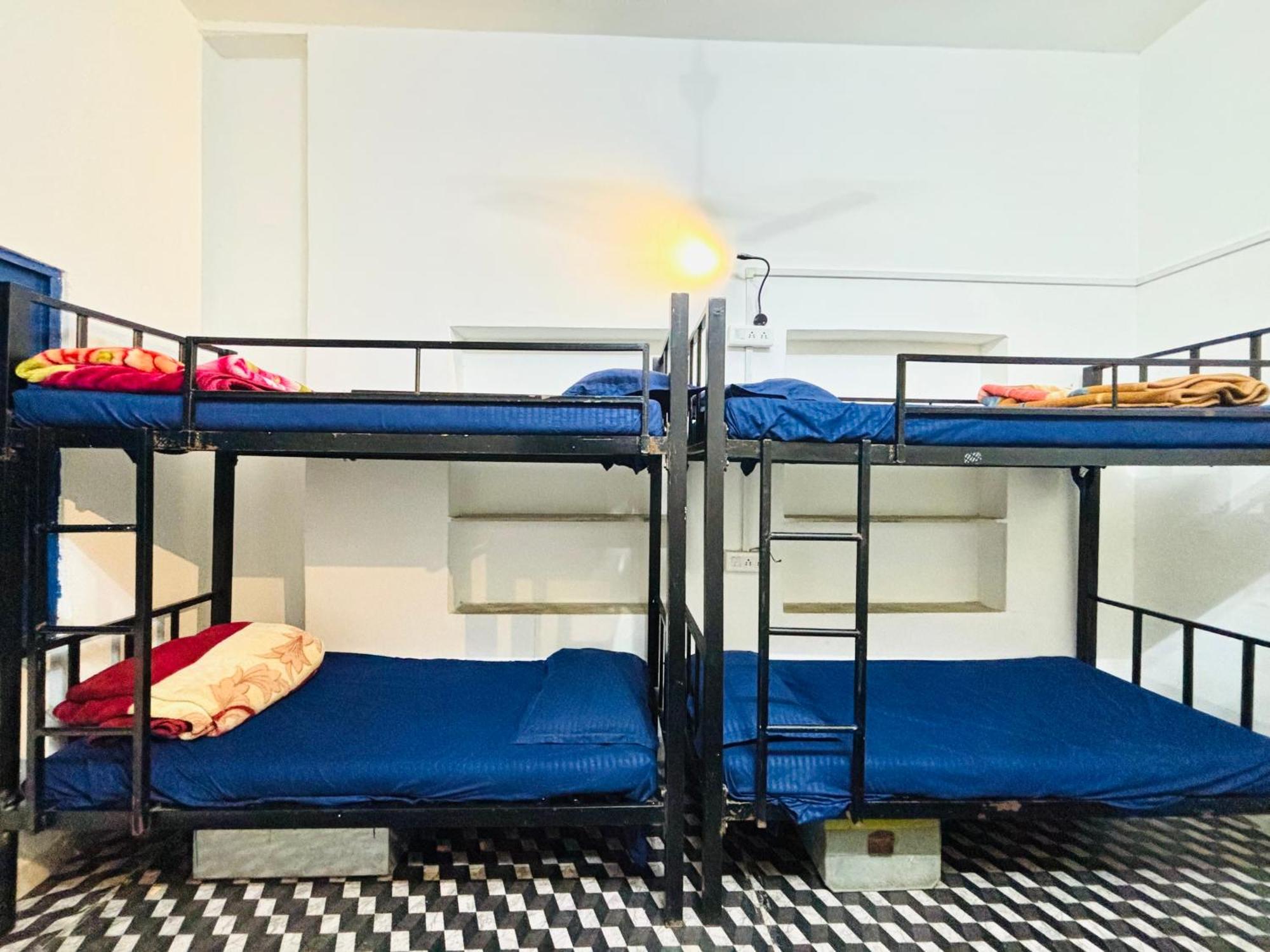 Bed in 4-Bed Female Dormitory Room,1538985868:JPEG