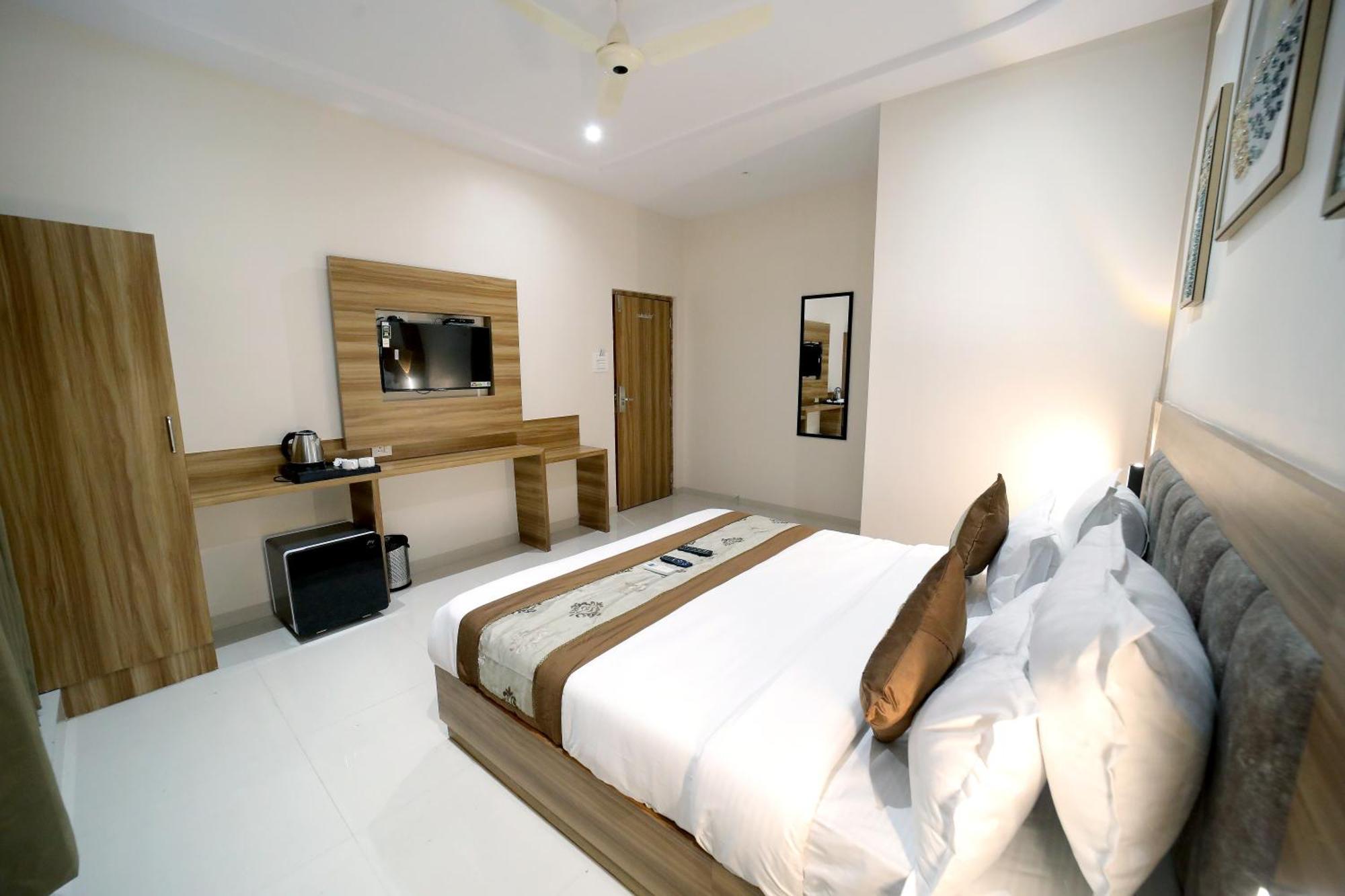 Executive Suite