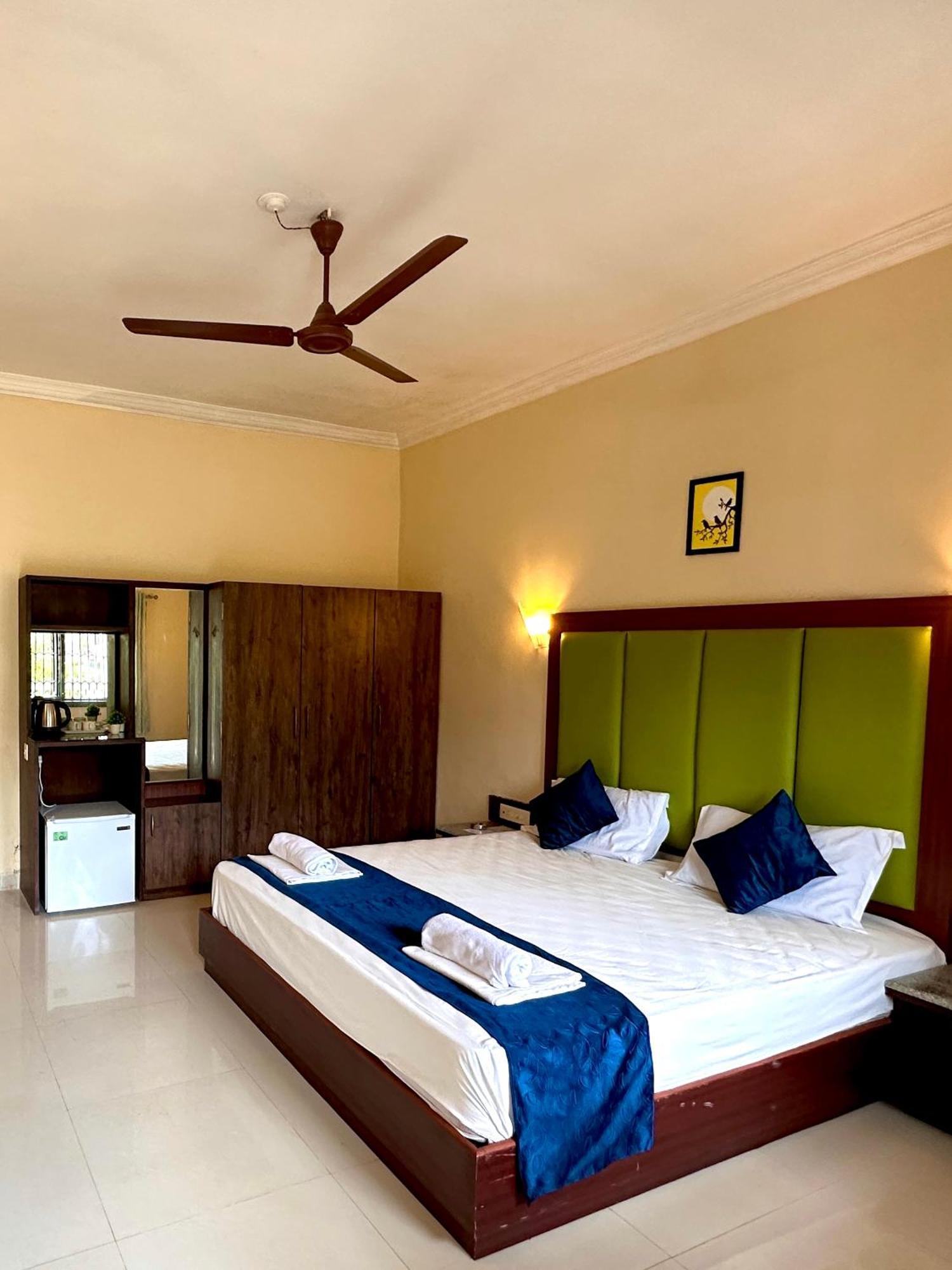 Deluxe Ac Room