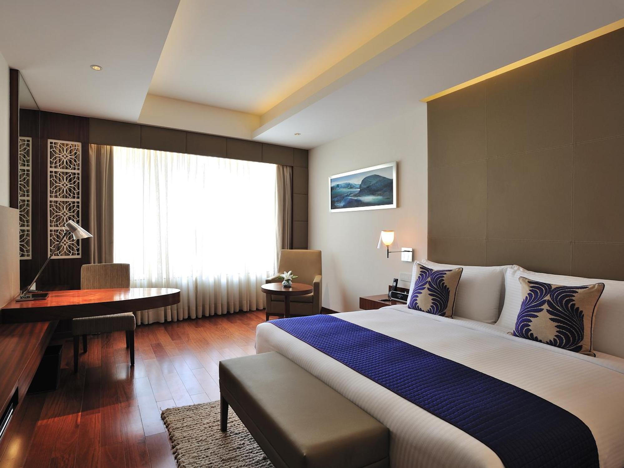 Superior King Room with Complimentary Metro Card Access during stay (T&Cs),1546203967:JPEG