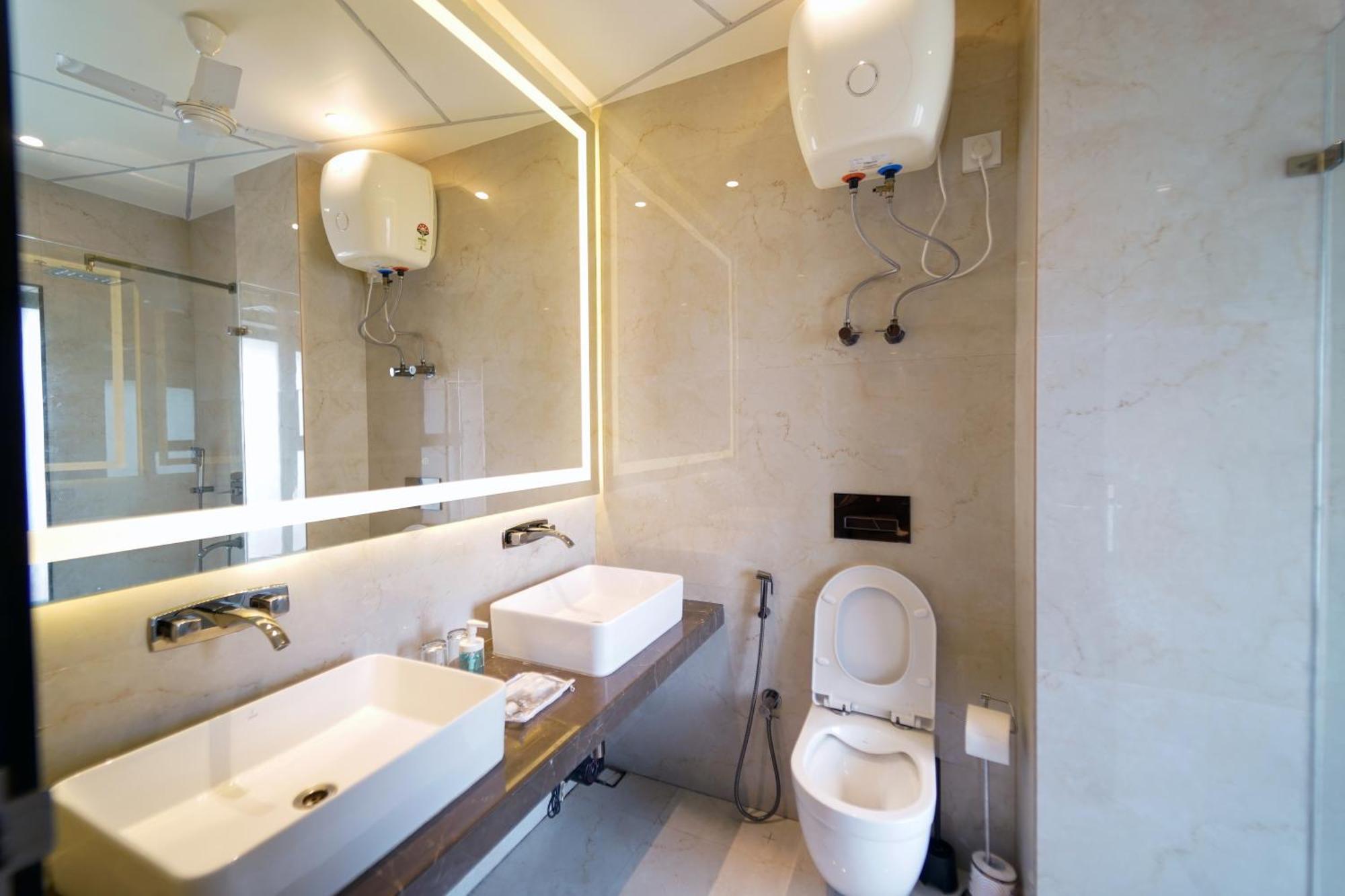 Grand Executive Room