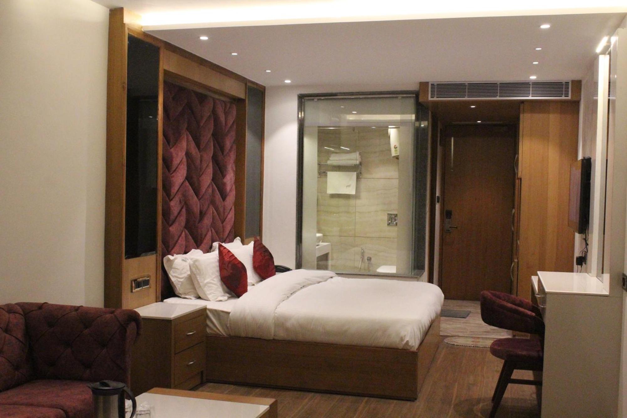 Luxury Triple Room