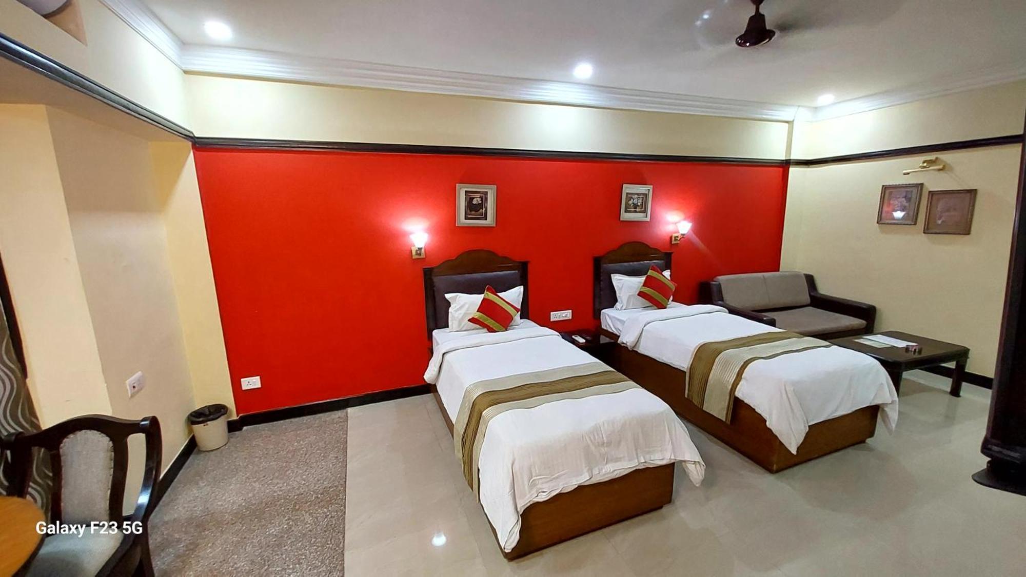 Deluxe Single Room