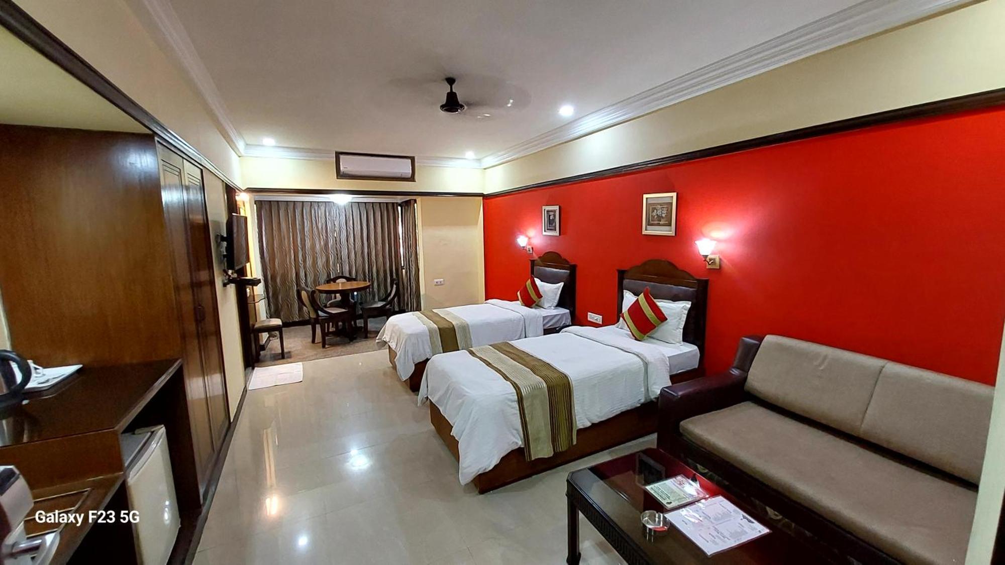 Deluxe Single Room