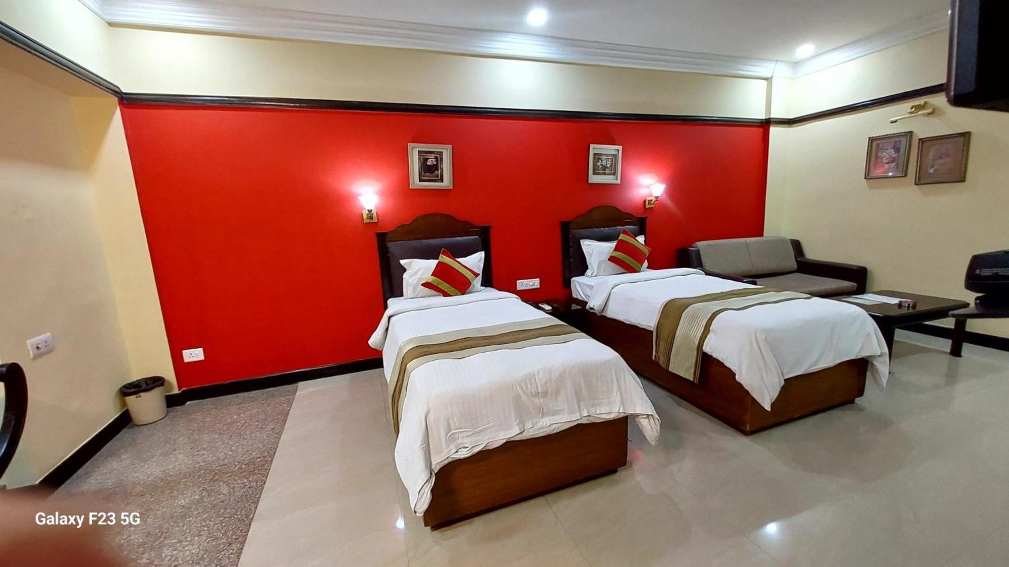 Deluxe Single Room