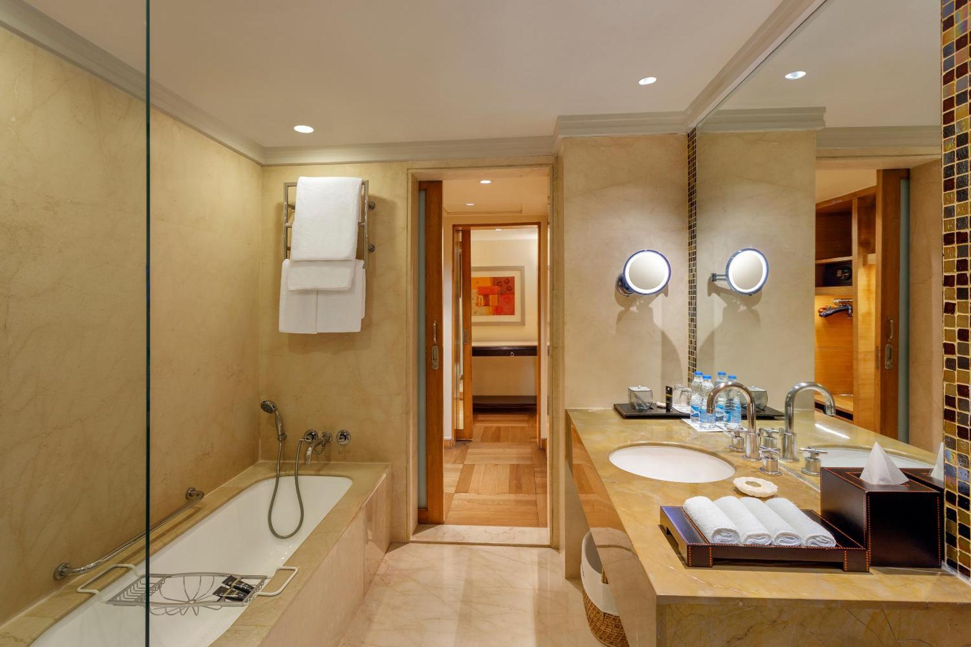 ITC One Executive level Larger Guest room complimentary lounge access on session of Spa on Laundry service1 King,1614362831:JPEG