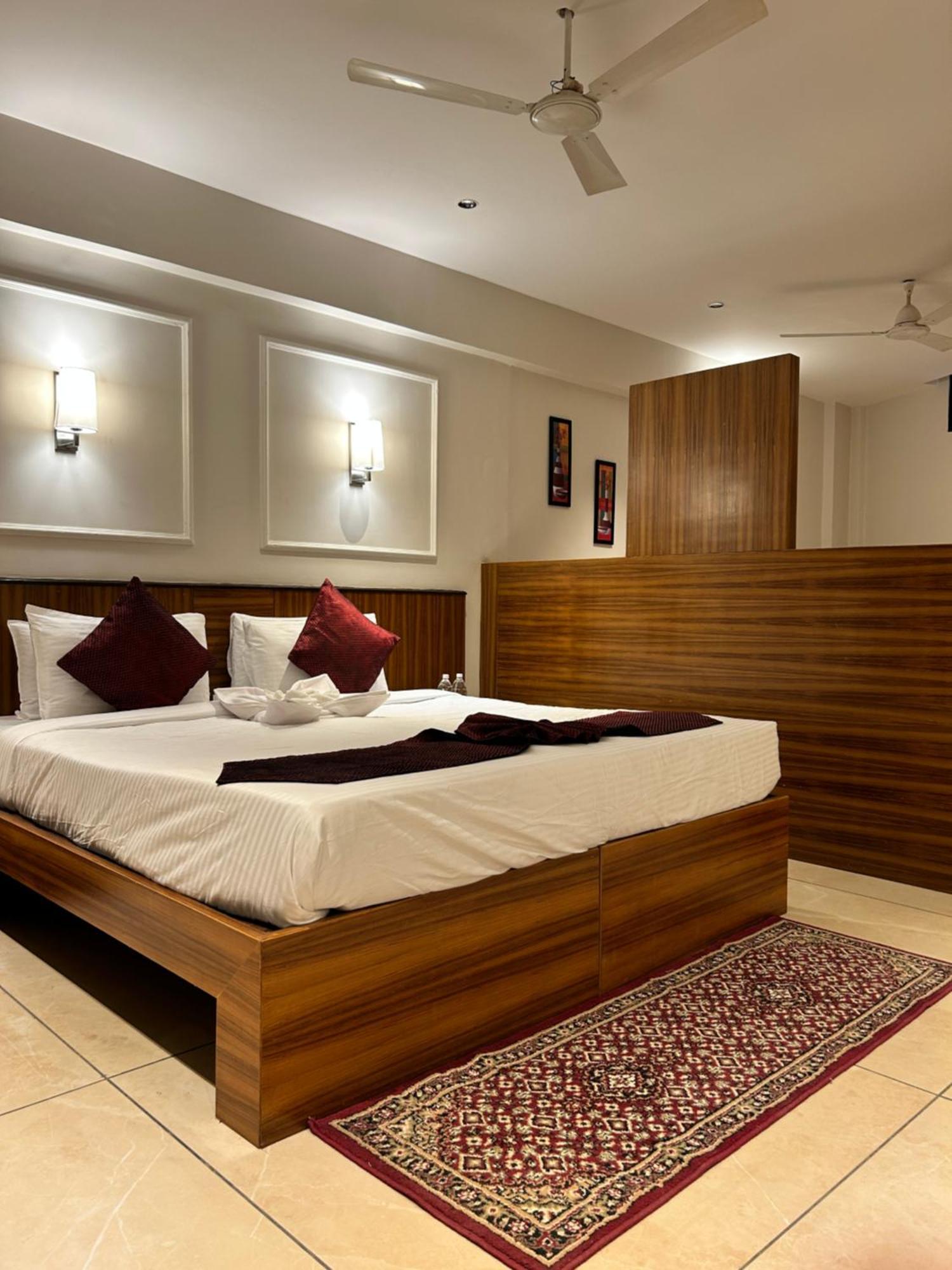 Executive Suite